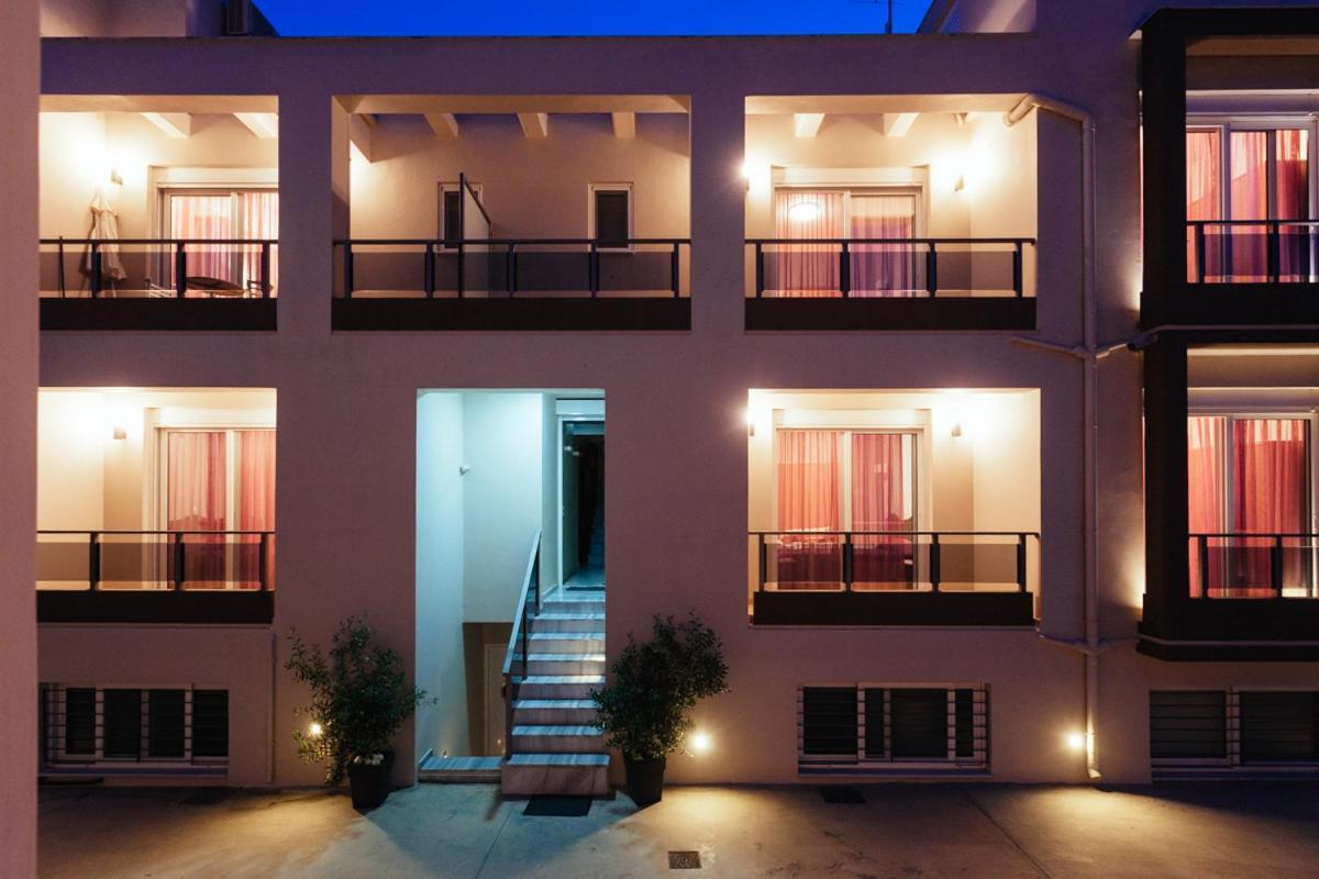 Vivári Apanema Apartments מראה חיצוני תמונה