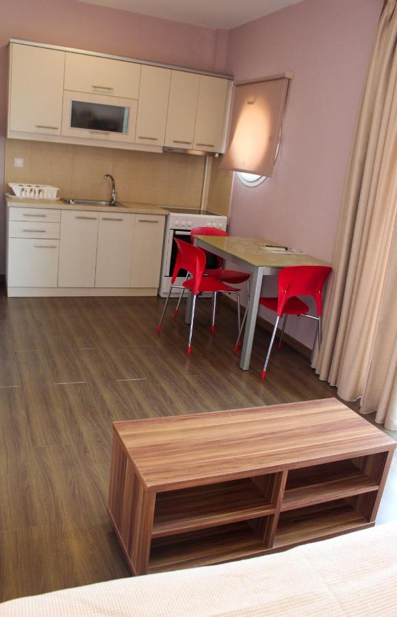 Vivári Apanema Apartments מראה חיצוני תמונה