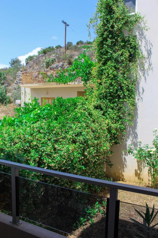 Vivári Apanema Apartments מראה חיצוני תמונה