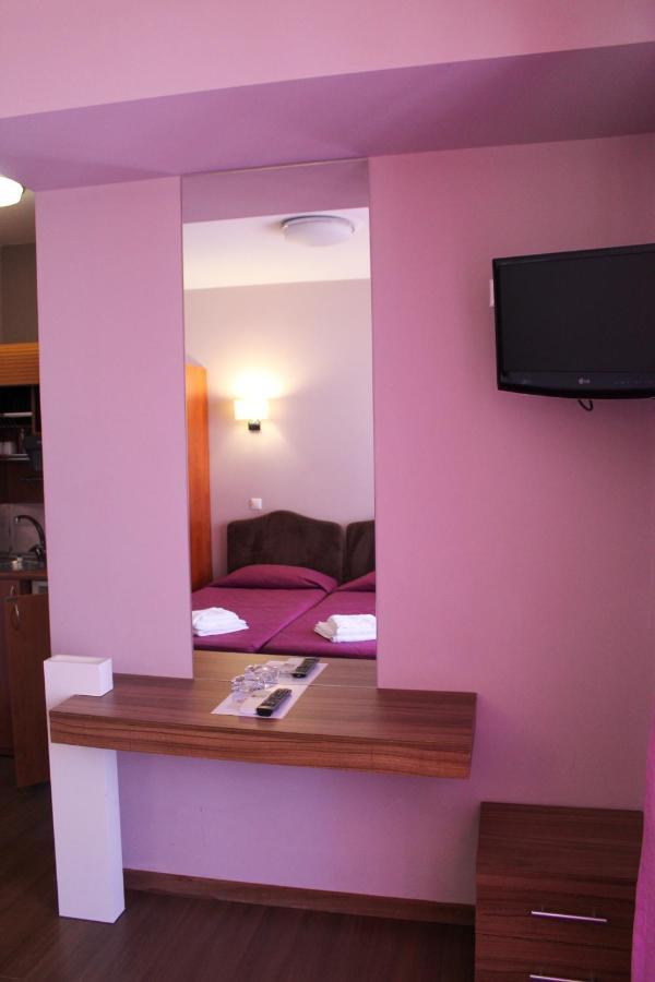 Vivári Apanema Apartments מראה חיצוני תמונה