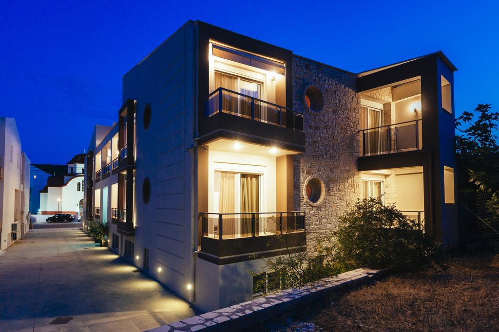 Vivári Apanema Apartments מראה חיצוני תמונה